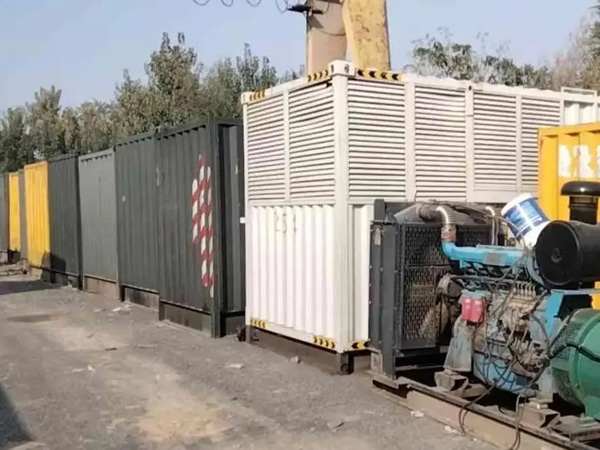封丘200KW柴油发电机机组每小时油耗是多少？